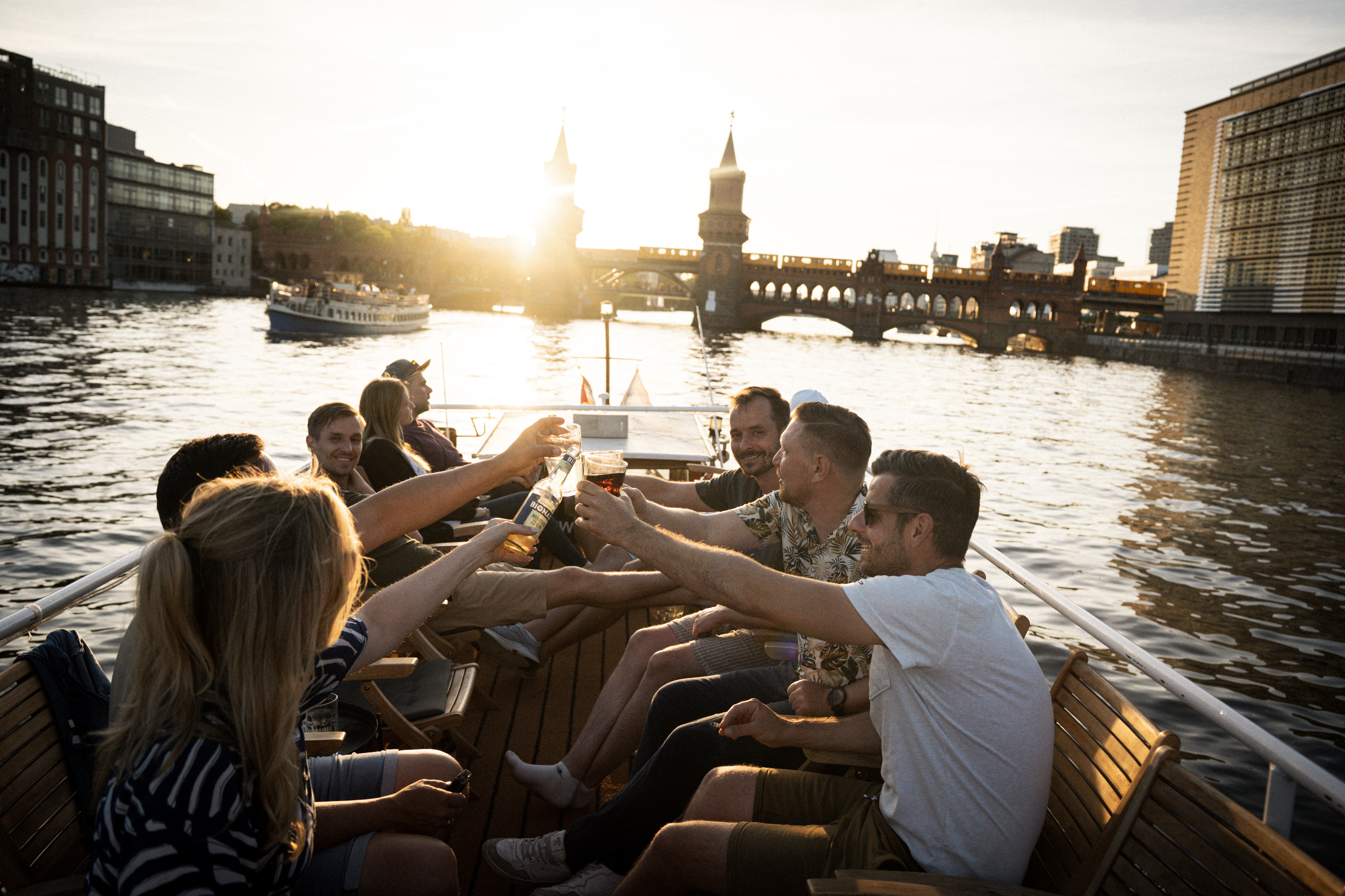 Teamevent auf einem Schiff in Berlin